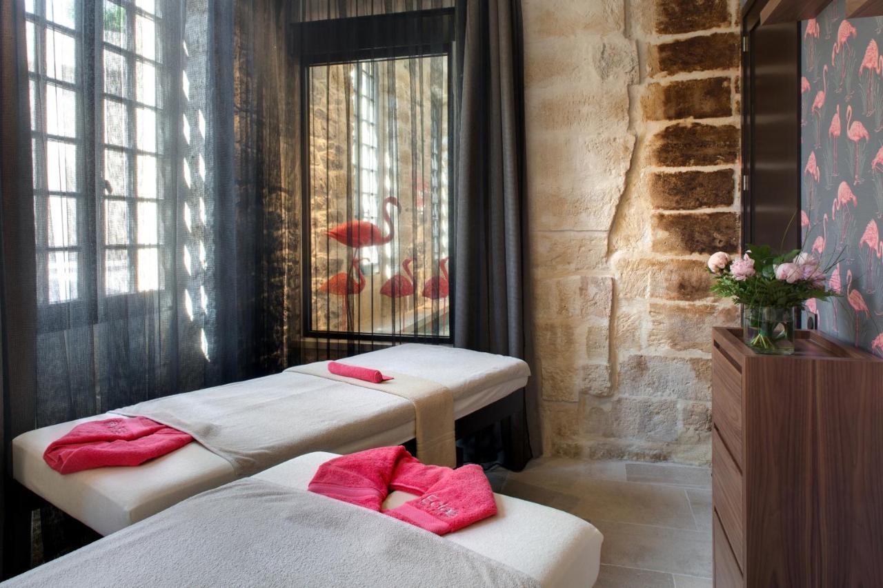 Boutique Hotel Des Remparts & Spa Aigues-Mortes Bagian luar foto