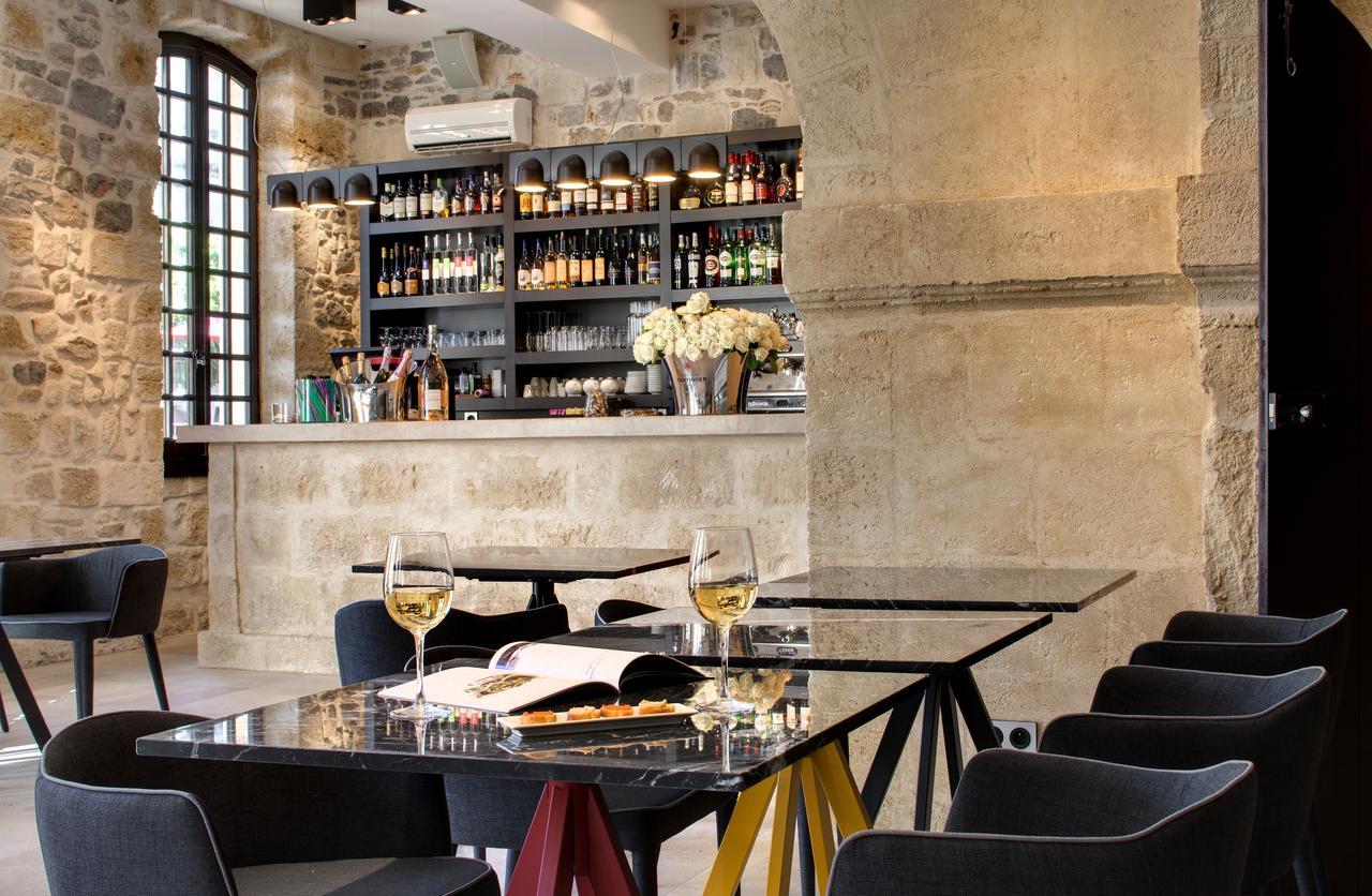 Boutique Hotel Des Remparts & Spa Aigues-Mortes Bagian luar foto