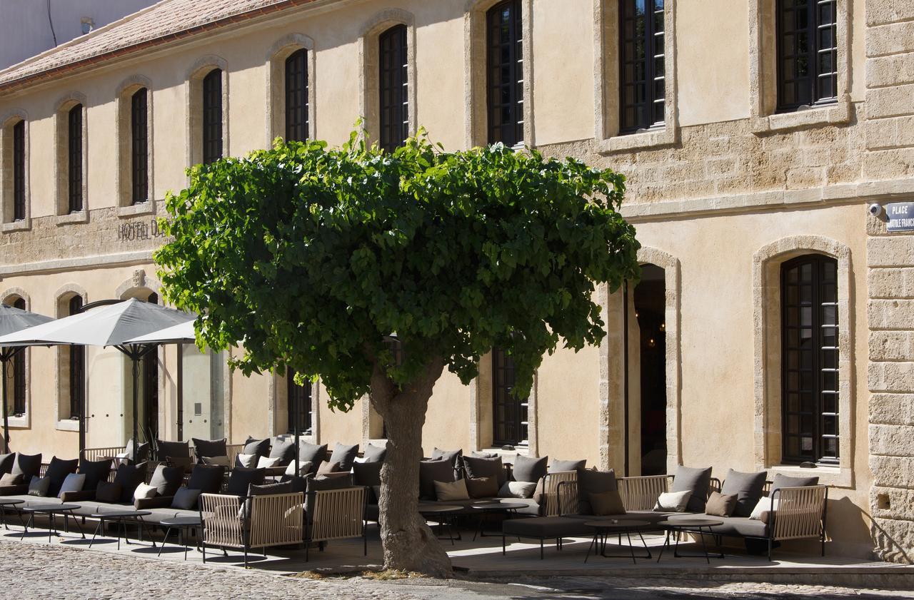 Boutique Hotel Des Remparts & Spa Aigues-Mortes Bagian luar foto