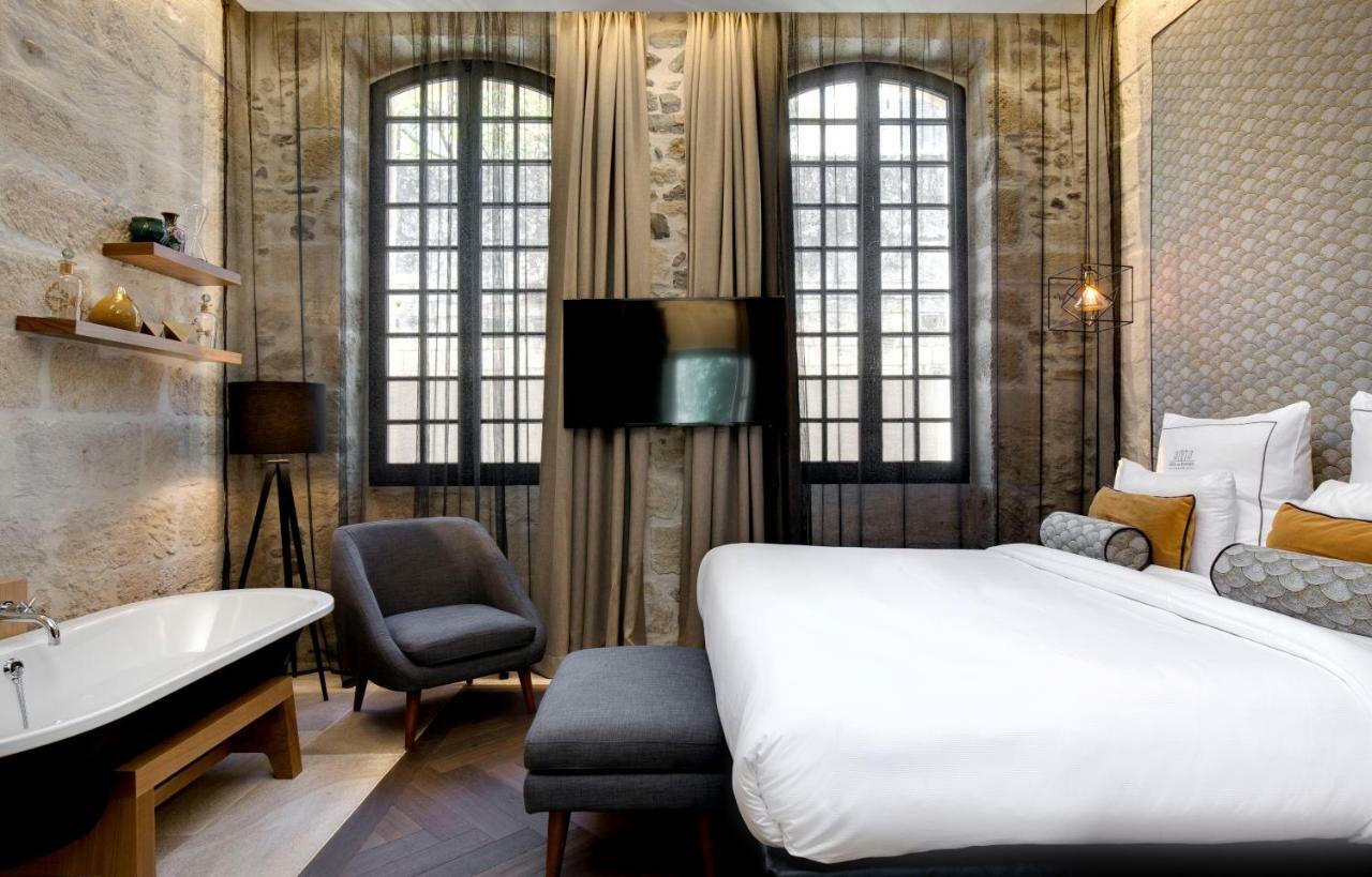 Boutique Hotel Des Remparts & Spa Aigues-Mortes Bagian luar foto